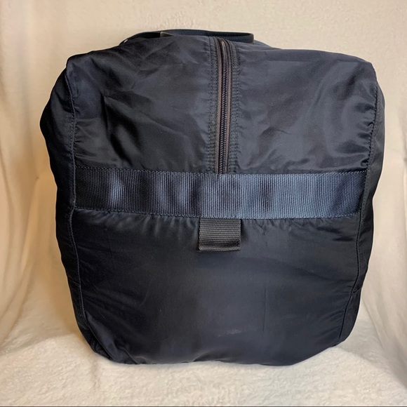 ✨✨✨✨SOLD✨✨✨✨Prada Nylon Navy Blue Duffle Bag - Picture 6 of 11